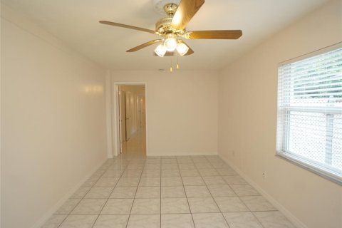 Villa ou maison à louer à Tampa, Floride: 4 chambres, 142.23 m2 № 1919738 - photo 18