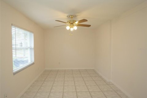 Villa ou maison à louer à Tampa, Floride: 4 chambres, 142.23 m2 № 1919738 - photo 17