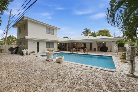 House in Deerfield Beach, Florida 4 bedrooms, 192.21 sq.m. № 2244001