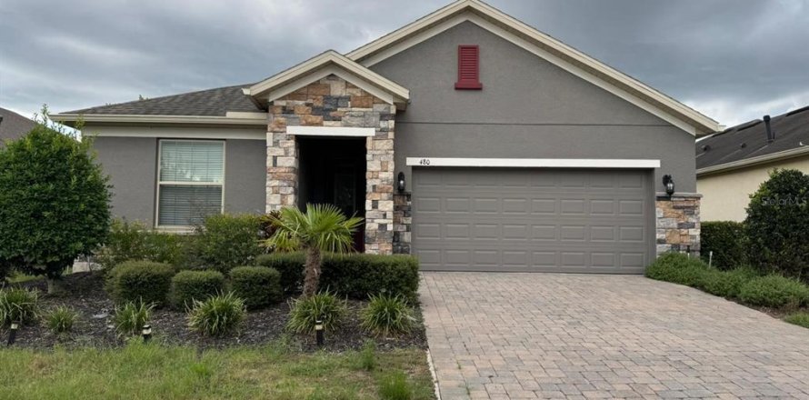 House in Clermont, Florida 4 bedrooms, 171.5 sq.m. № 1886256