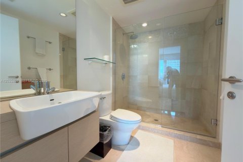 Condo in Miami, Florida, 2 bedrooms № 2083105 - photo 15
