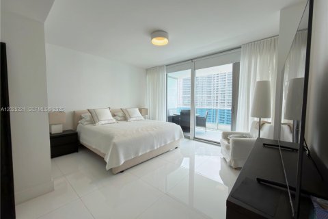 Condo in Miami, Florida, 2 bedrooms № 2083105 - photo 8