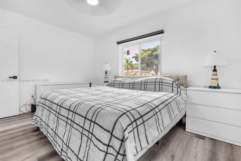 Casa en venta en North Miami, Florida, 2 dormitorios, 69.68 m2 № 1926571 - foto 23