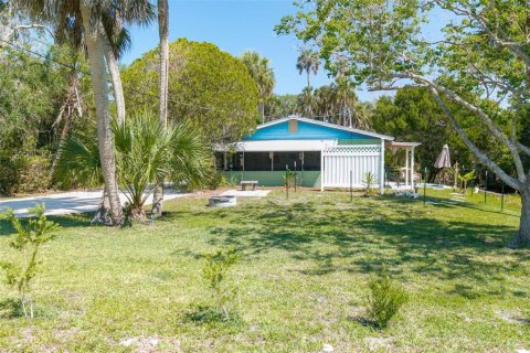 House in Homosassa, Florida 3 bedrooms, 109.25 sq.m. № 2284498 - photo 3