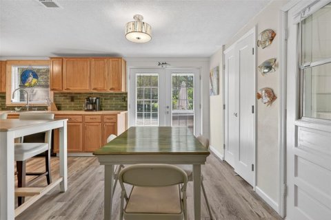 House in Homosassa, Florida 3 bedrooms, 109.25 sq.m. № 2284498 - photo 28