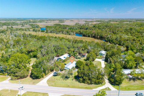 House in Homosassa, Florida 3 bedrooms, 109.25 sq.m. № 2284498 - photo 13