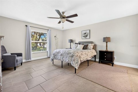 House in North Port, Florida 3 bedrooms, 132.57 sq.m. № 2391318 - photo 13