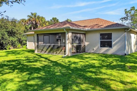 House in North Port, Florida 3 bedrooms, 132.57 sq.m. № 2391318 - photo 20