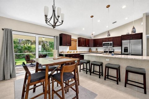 House in North Port, Florida 3 bedrooms, 132.57 sq.m. № 2391318 - photo 11
