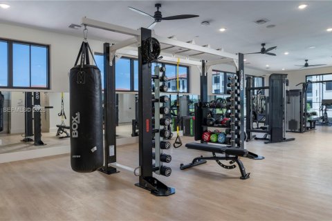Apartment in Miami, Florida 2 bedrooms, 103.03 sq.m. № 2171374 - photo 18