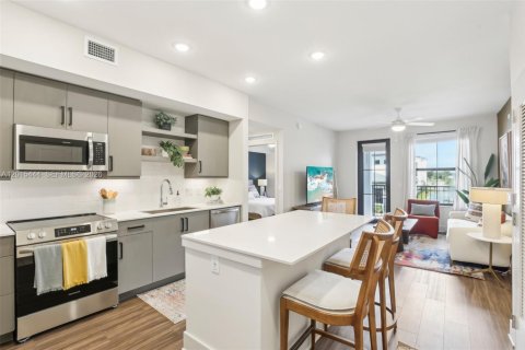 Apartment in Miami, Florida 2 bedrooms, 103.03 sq.m. № 2171374 - photo 4