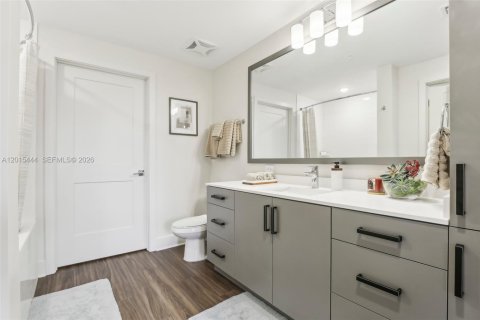 Apartment in Miami, Florida 2 bedrooms, 103.03 sq.m. № 2171374 - photo 8