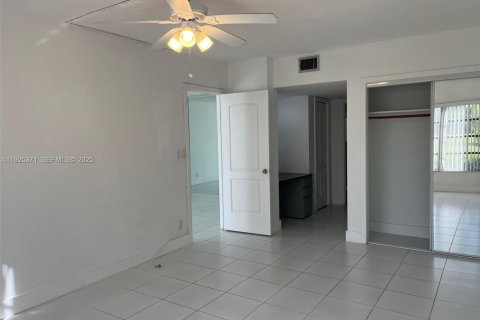 Copropriété à louer à Pompano Beach, Floride: 1 chambre, 83.61 m2 № 1984520 - photo 16