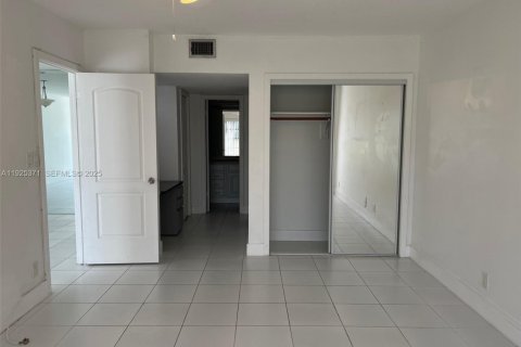 Copropriété à louer à Pompano Beach, Floride: 1 chambre, 83.61 m2 № 1984520 - photo 15