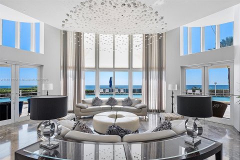 Condo in Sunny Isles Beach, Florida, 2 bedrooms № 1959893 - photo 21