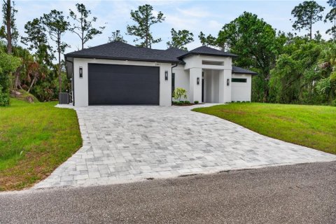 Villa ou maison à vendre à North Port, Floride: 4 chambres, 196.86 m2 № 2101791 - photo 2