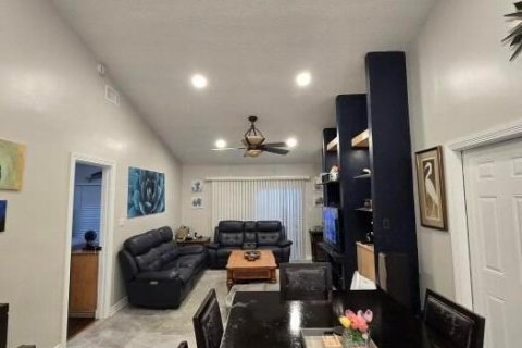 Casa en venta en West Palm Beach, Florida, 2 dormitorios, 102.19 m2 № 2432575 - foto 21