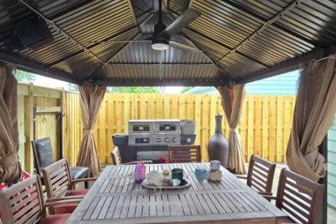 Casa en venta en West Palm Beach, Florida, 2 dormitorios, 102.19 m2 № 2432575 - foto 10