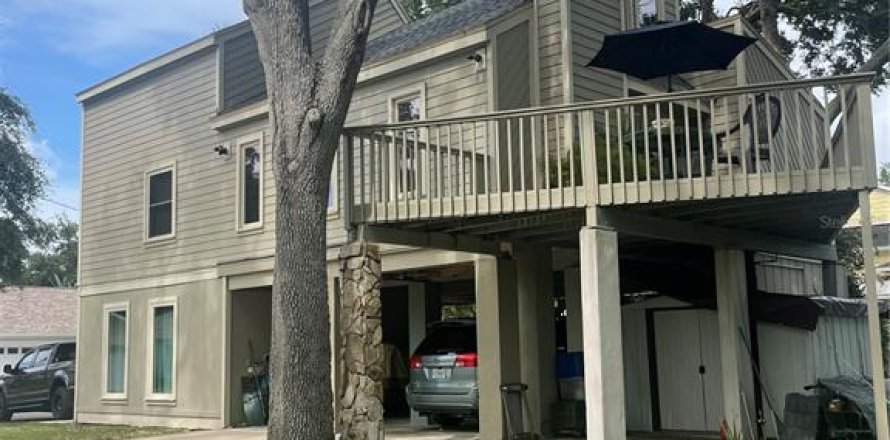 Villa ou maison à Seminole, Floride 4 chambres, 165.09 m2 № 1900948