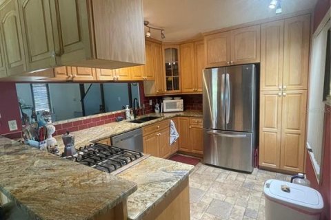 House in Seminole, Florida 4 bedrooms, 165.09 sq.m. № 1900948 - photo 15