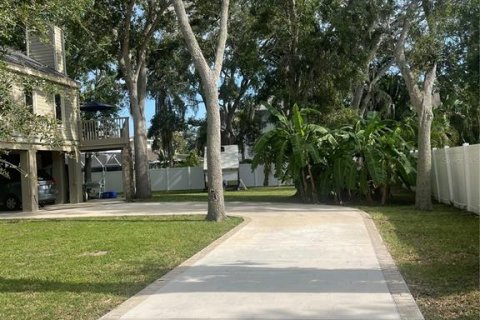 House in Seminole, Florida 4 bedrooms, 165.09 sq.m. № 1900948 - photo 3