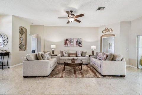Casa en venta en Trinity, Florida, 2 dormitorios, 174.01 m2 № 1917721 - foto 7