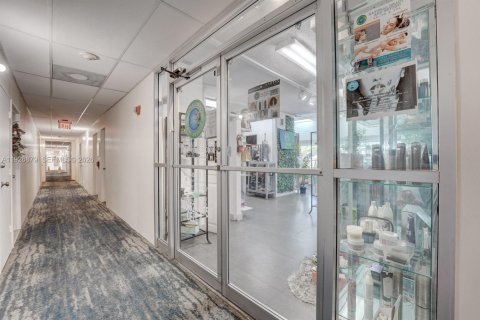 Condominio en alquiler en Aventura, Florida, 1 dormitorio, 93.37 m2 № 1998379 - foto 14