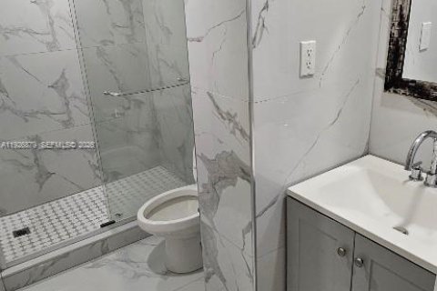 Condominio en alquiler en Aventura, Florida, 1 dormitorio, 93.37 m2 № 1998379 - foto 9