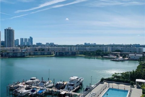 Condominio en alquiler en Aventura, Florida, 1 dormitorio, 93.37 m2 № 1998379 - foto 24