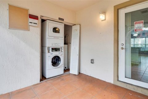 House in Pompano Beach, Florida 2 bedrooms, 87.14 sq.m. № 2361612 - photo 28
