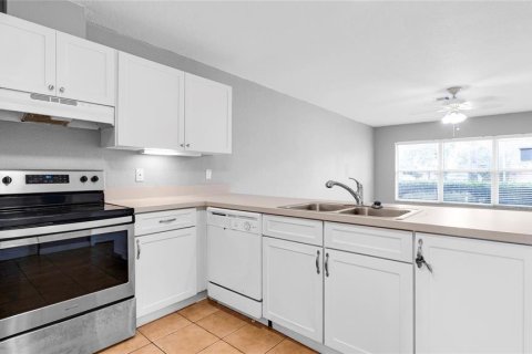 House in Pompano Beach, Florida 2 bedrooms, 87.14 sq.m. № 2361612 - photo 15