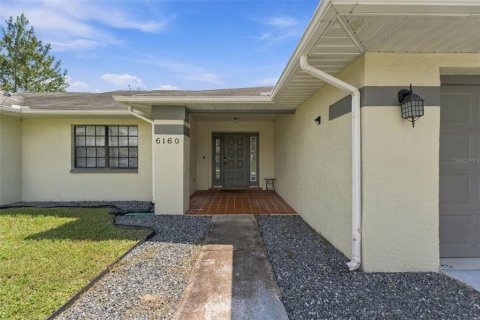 Casa en venta en Spring Hill, Florida, 2 dormitorios, 144.18 m2 № 2377979 - foto 3