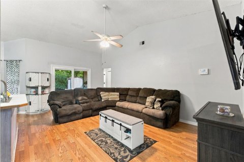 Casa en venta en Spring Hill, Florida, 2 dormitorios, 144.18 m2 № 2377979 - foto 4