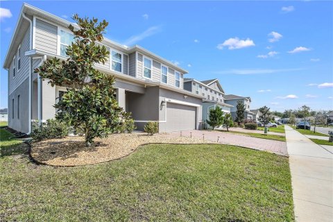 Casa en venta en Kissimmee, Florida, 4 dormitorios, 259.2 m2 № 2144969 - foto 3