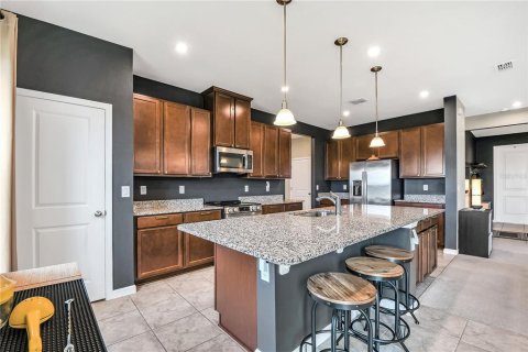 Casa en venta en Kissimmee, Florida, 4 dormitorios, 259.2 m2 № 2144969 - foto 12