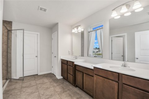 Casa en venta en Kissimmee, Florida, 4 dormitorios, 259.2 m2 № 2144969 - foto 25