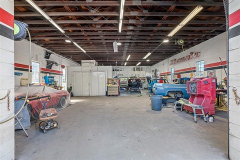 Propiedad comercial en venta en Pinellas Park, Florida, 313.82 m2 № 1025727 - foto 13