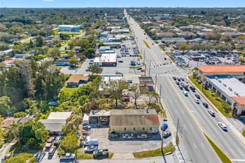 Propiedad comercial en venta en Pinellas Park, Florida, 313.82 m2 № 1025727 - foto 18
