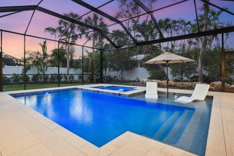Villa ou maison à vendre à Sarasota, Floride: 4 chambres, 368.82 m2 № 1558042 - photo 2
