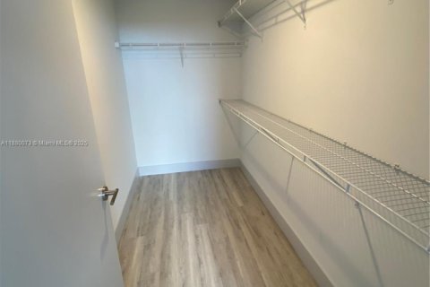 Apartamento en alquiler en Coral Springs, Florida, 3 dormitorios, 129.88 m2 № 1925372 - foto 25