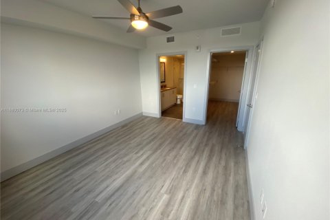 Apartamento en alquiler en Coral Springs, Florida, 3 dormitorios, 129.88 m2 № 1925372 - foto 15