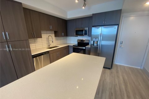 Apartamento en alquiler en Coral Springs, Florida, 3 dormitorios, 129.88 m2 № 1925372 - foto 12