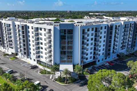 Apartamento en alquiler en Coral Springs, Florida, 3 dormitorios, 129.88 m2 № 1925372 - foto 2