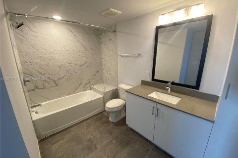 Apartamento en alquiler en Coral Springs, Florida, 3 dormitorios, 129.88 m2 № 1925372 - foto 21