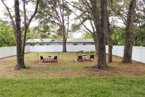 Touwnhouse à vendre à Leesburg, Floride: 3 chambres, 148.64 m2 № 1788986 - photo 8