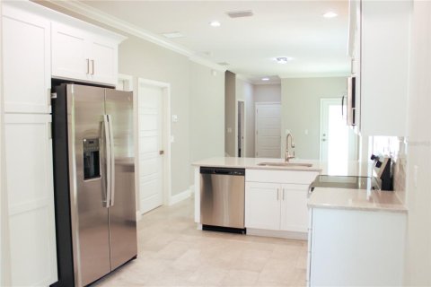 Touwnhouse à vendre à Leesburg, Floride: 3 chambres, 148.64 m2 № 1788986 - photo 4