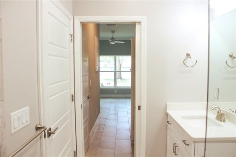 Touwnhouse à vendre à Leesburg, Floride: 3 chambres, 148.64 m2 № 1788986 - photo 5