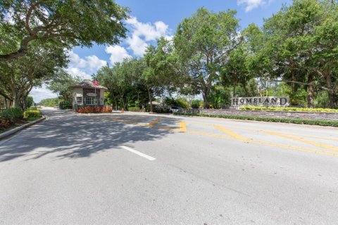 Land in Lake Worth, Florida № 1186226 - photo 1