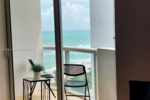 Condo in Miami Beach, Florida, 1 bedroom  № 2246868 - photo 14