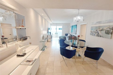 Condo in Miami Beach, Florida, 1 bedroom  № 2246868 - photo 5